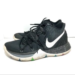 Nike Kyrie 5 Black Magic Basketball Sneakers Sz9